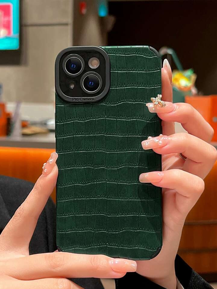 Crocodile Pattern Phone Case | SHEIN