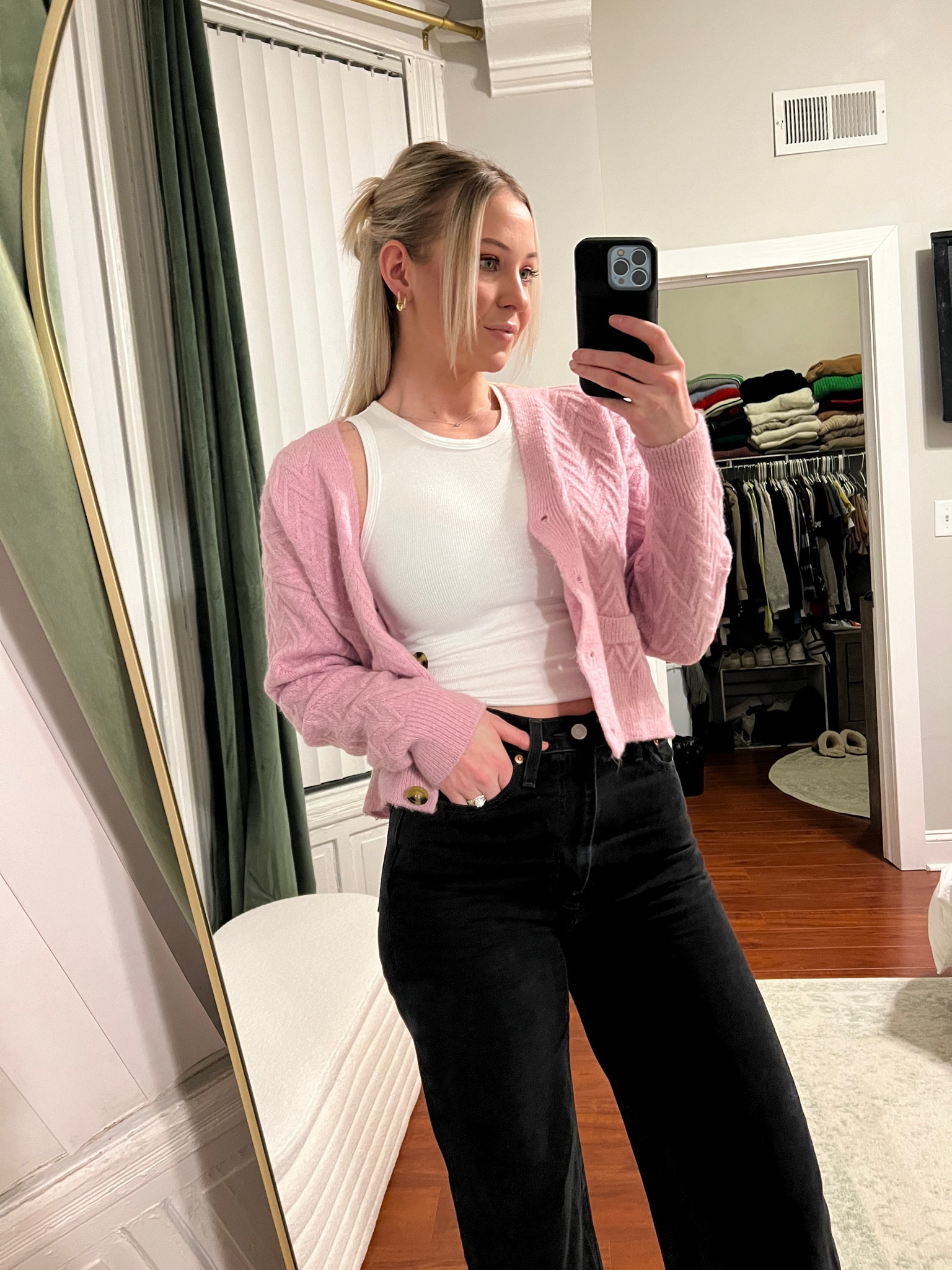 Casual outfit of the day 💖

Jeans run try to size. I’m wearing a size 27 

#LTKstyletip