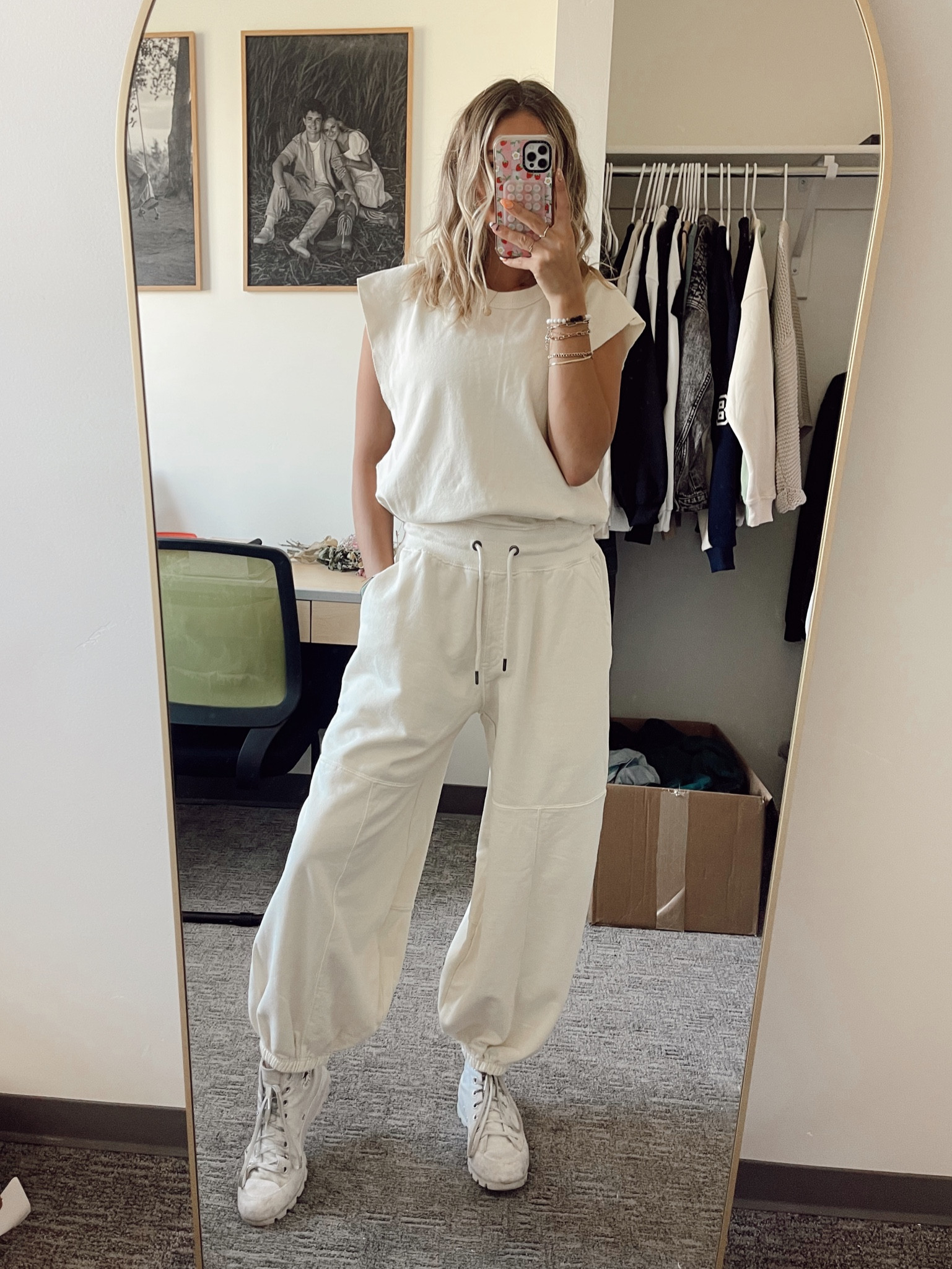 Cute jumper! ☕️🤍