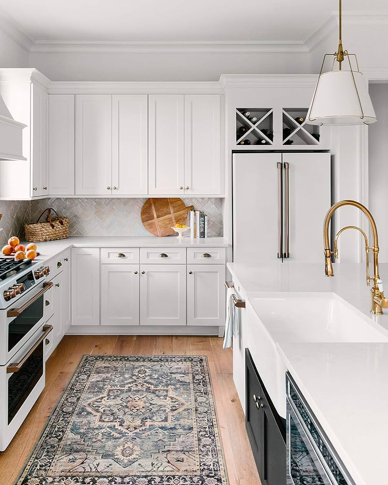 Loloi II Hathaway Collection Area Rug HTH-01 Navy/Multi 2'-6" x 7'-6" | Amazon (CA)