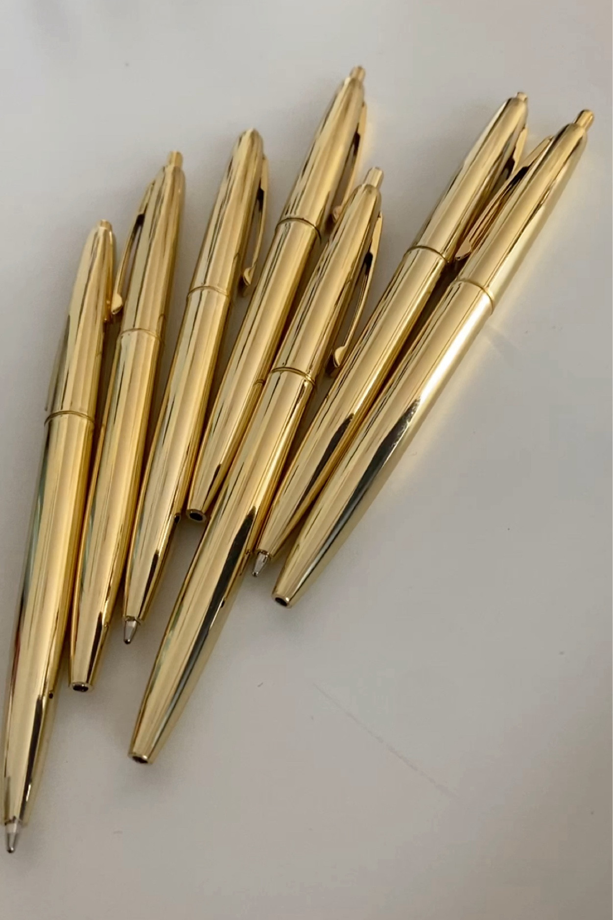 My favourite pen for open houses 
#openhouse #goldenpen #backtoschool #teachersmudthaves 

#LTKworkwear #LTKsummer #LTKautumn