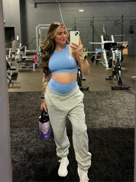look good, lift better.

Wearing a medium bra and short from ParagonFitwear (code desb for 11% off), and a large in these joggers!

happy Thursday!

#LTKMostLoved #LTKfitness #LTKbump