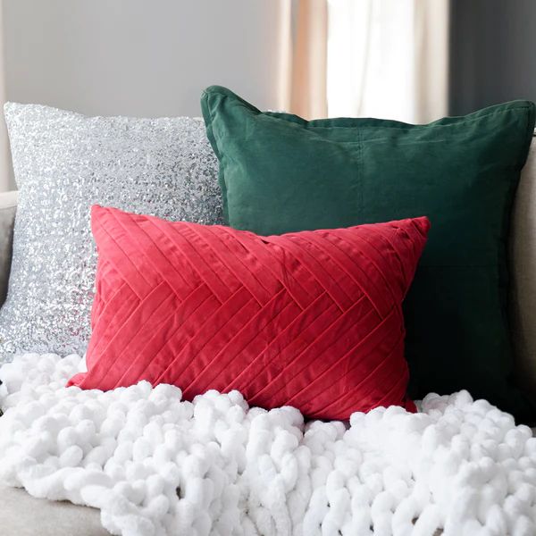 Pillow Bundle: Christmas Colors | Lush Decor
