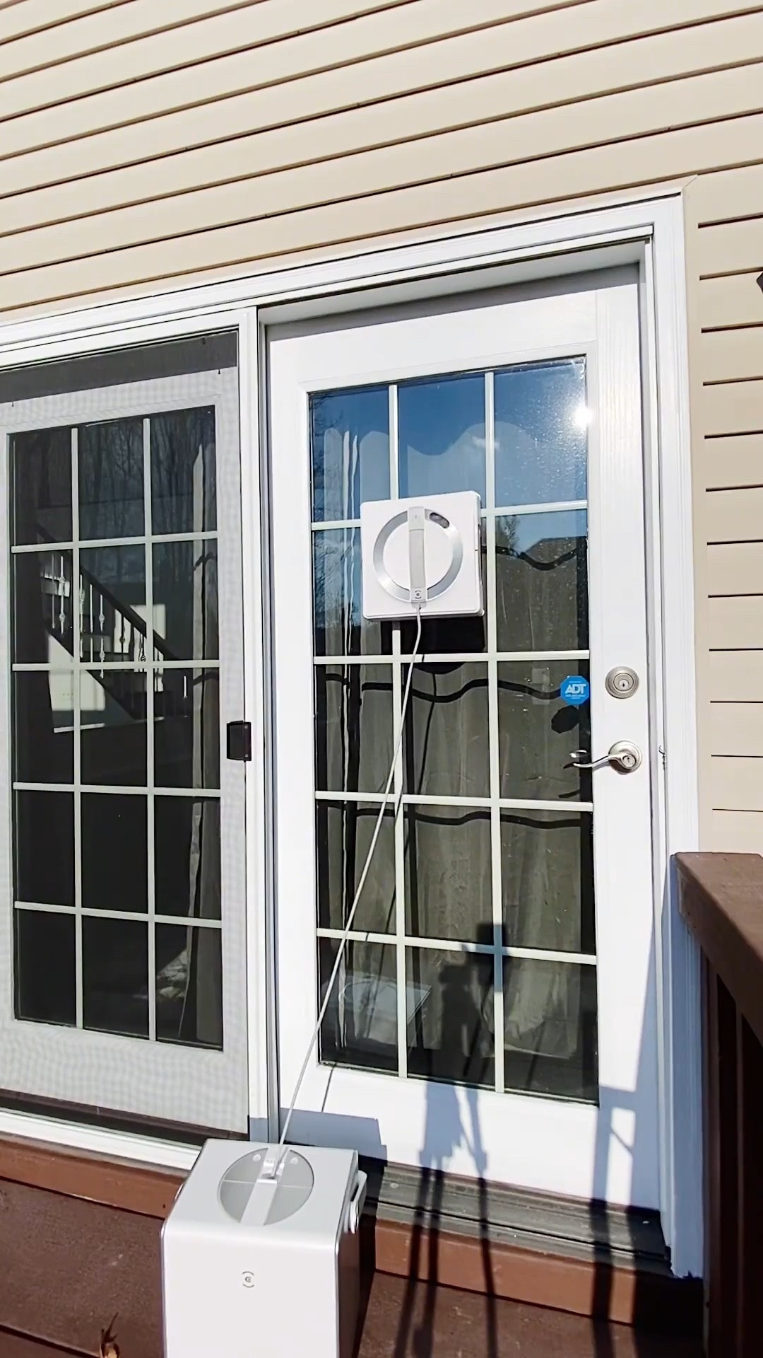 How awesome is this Robot that takes care of all things glass. If you have a high window, glass doors, mirrors this is a must have 💯

#LTKHome #LTKmomlife #LTKmorningroutine