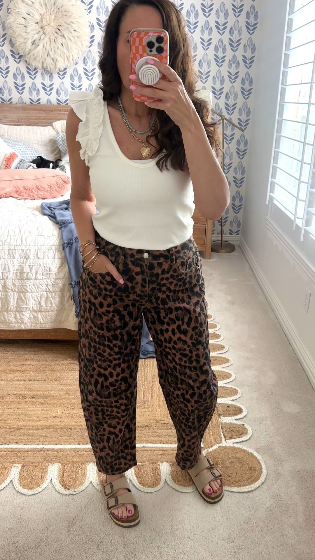 Love these leopard barrel jeans from Amazon! TTS
. 


#LTKStyleTip #LTKOver40 #LTKFindsUnder50