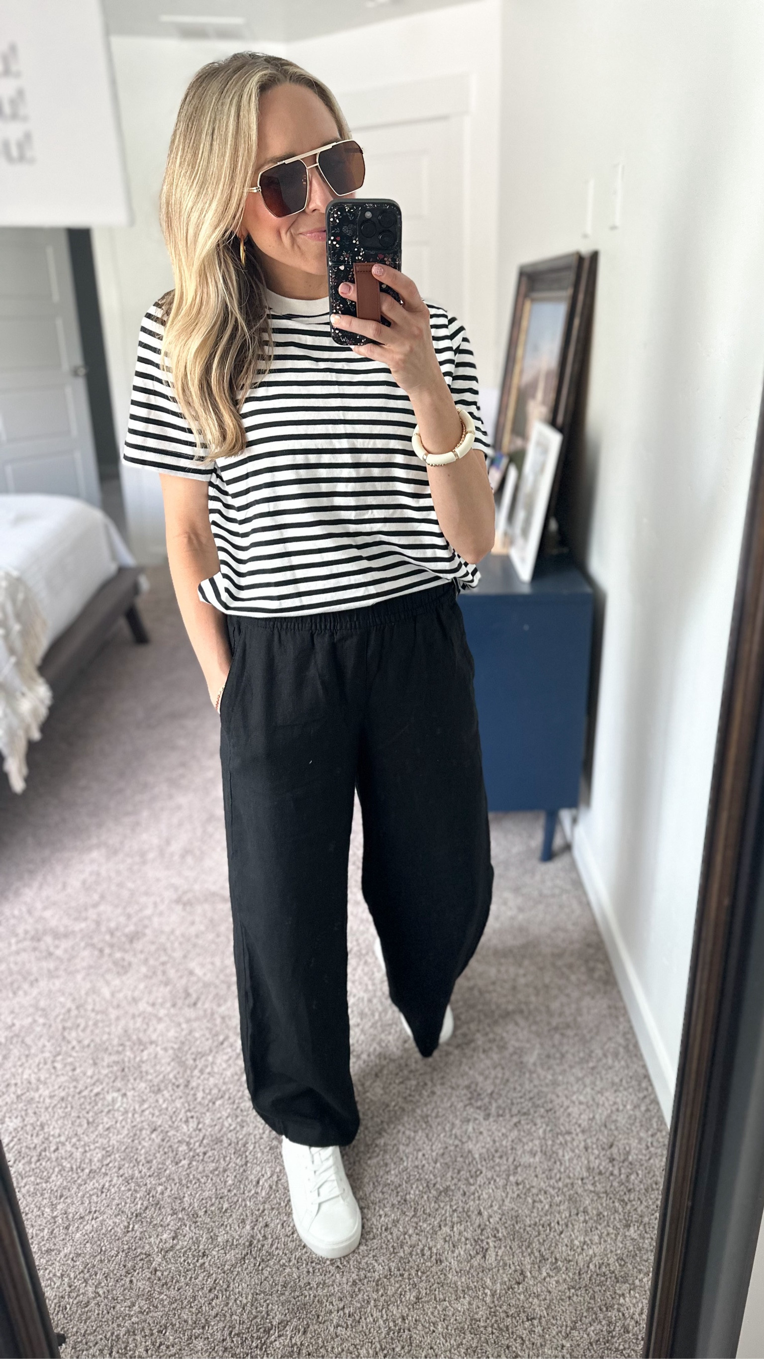 Old Navy linen pants and the perfect outfit for spring! 

#LTKstyletip #LTKfindsunder50 #LTKMostLoved