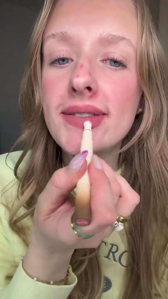 Judydoll Cream Velvet Lip = soft-blurred perfection
That airy, velvet finish that smooths the lips and gives a diffused, just-bitten look without feeling dry.

Why it’s a fave:
• Creamy-to-velvet texture
• Soft-focus, blurred effect
• Lightweight + comfortable
• Smooth, even color payoff
• Perfect for everyday or soft glam

#LTKbeauty #LTKmakeup #velvetlips #softmatte #blurlips #kbeauty 

 
