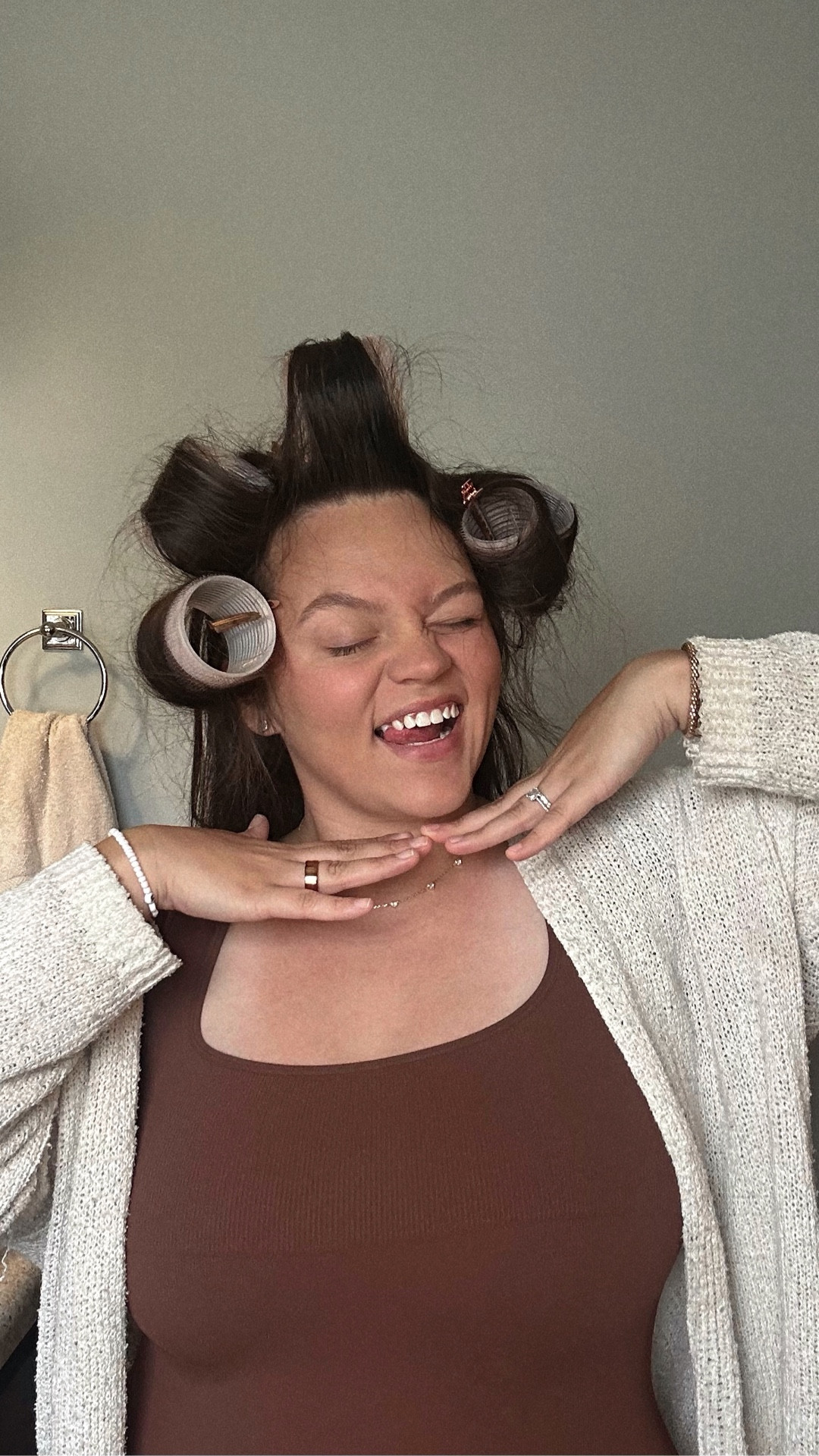 Today’s the last day to shop the birthday sale at @bombayhair ✨ Grab you a 3 in 1 thermal brush and pair it with their Velcro rollers for an at home blowout! Without frizz, without sound and blowouts at home anytime 🤍 Learn more through bombayhair.com!

#LTKSaleAlert #LTKStyleTip #LTKBeauty

#LTKWedding #LTKStyleTip #LTKBeauty