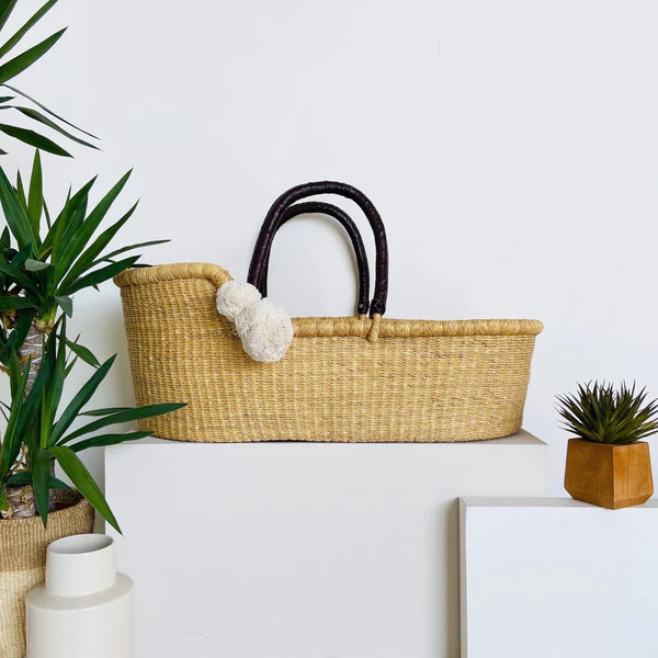 Brown Handle Moses Basket | Plum + Sparrow
