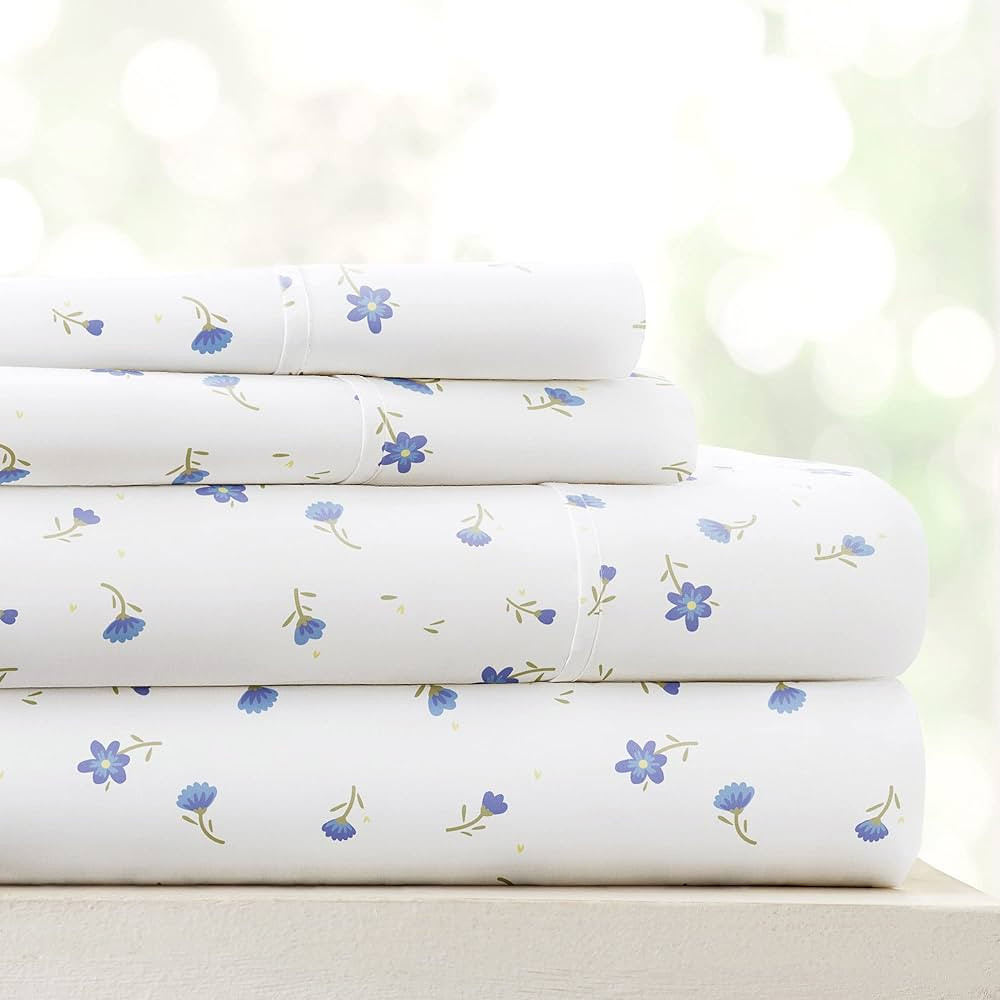 Linen Market 4 Piece Queen Sheet Set (Light Blue Floral) - Sleep Better Than Ever with These Ultr... | Amazon (US)