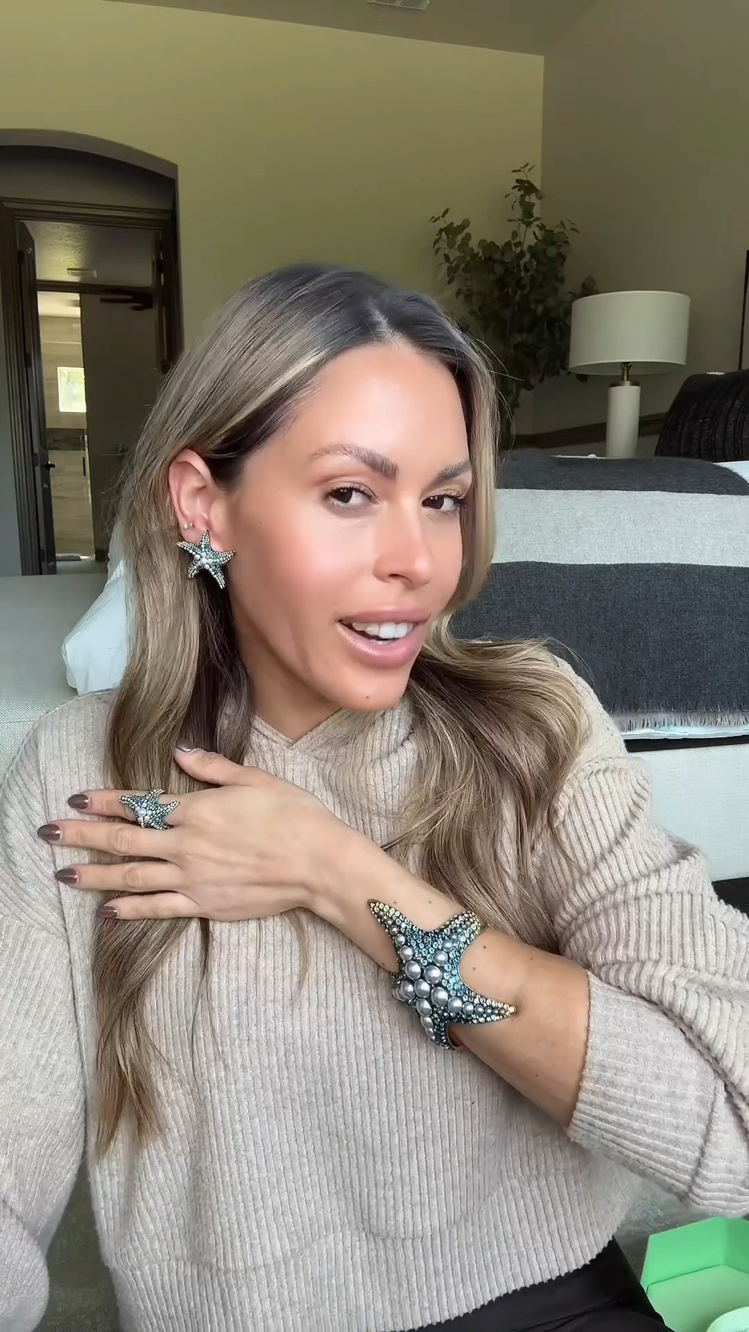 The Idyllia collection from @Swarovski is breathtaking. This is going to be perfect for my upcoming trip to the caribbean. #idylliacollection #swarovski #starfishbracelet #sea #dianonds #jewelry 

#LTKStyleTip #LTKVideo
