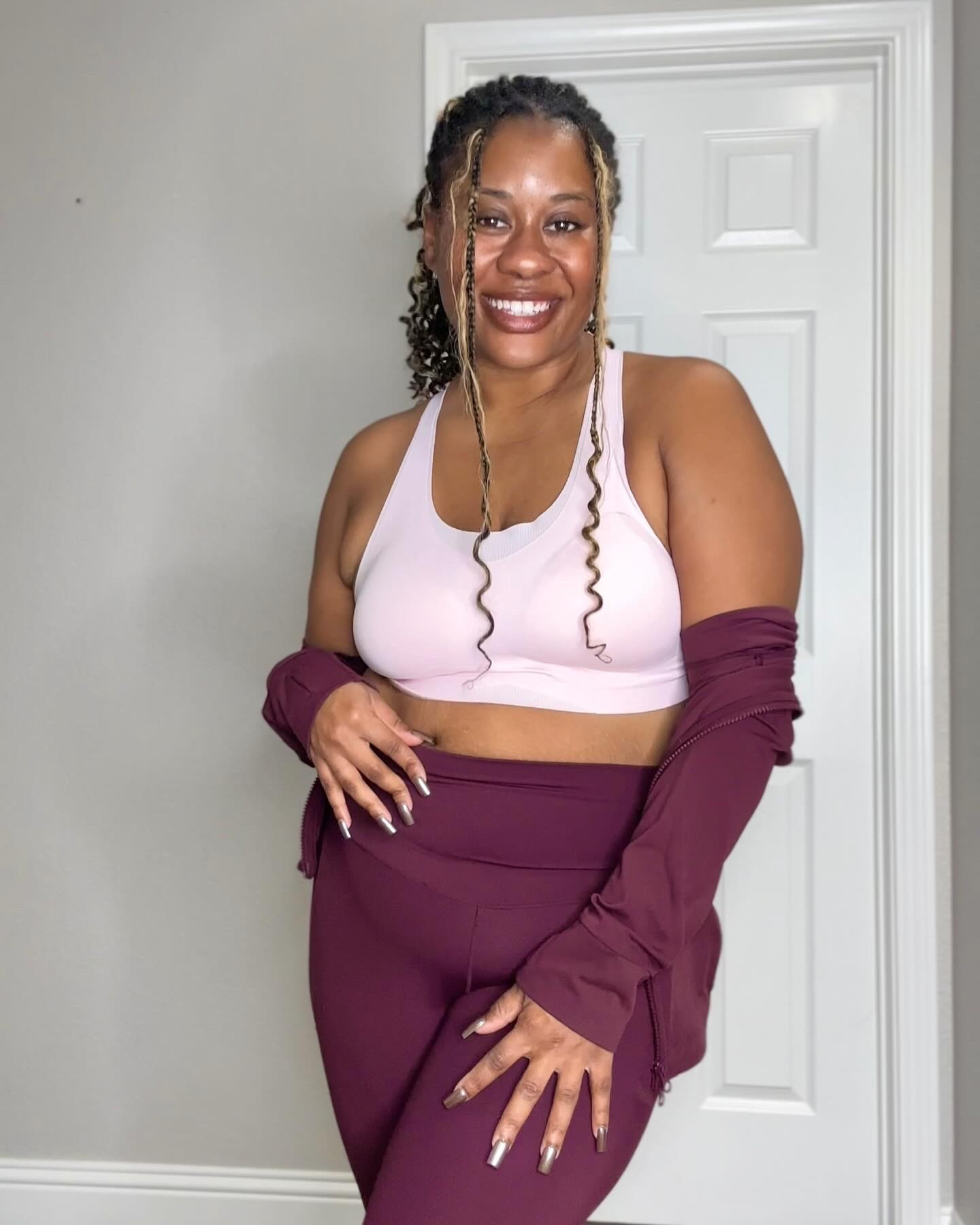 Meet the sports bra I’ve been wearing to the gym during this pregnancy! 

She’s comfortable, lightweight, and super breathable! I knew I’d want something that isn’t a super longline style and is easy to put on and this one is exactly that! 

🔗comment SPORTS and I’ll send you a direct link to this style (she’s $29 for a limited time) 

#intimatewithjackie #sportsbra #wirelessbra #bras #somateam #bratryon #exercisebra #pregnancybra #brastyles