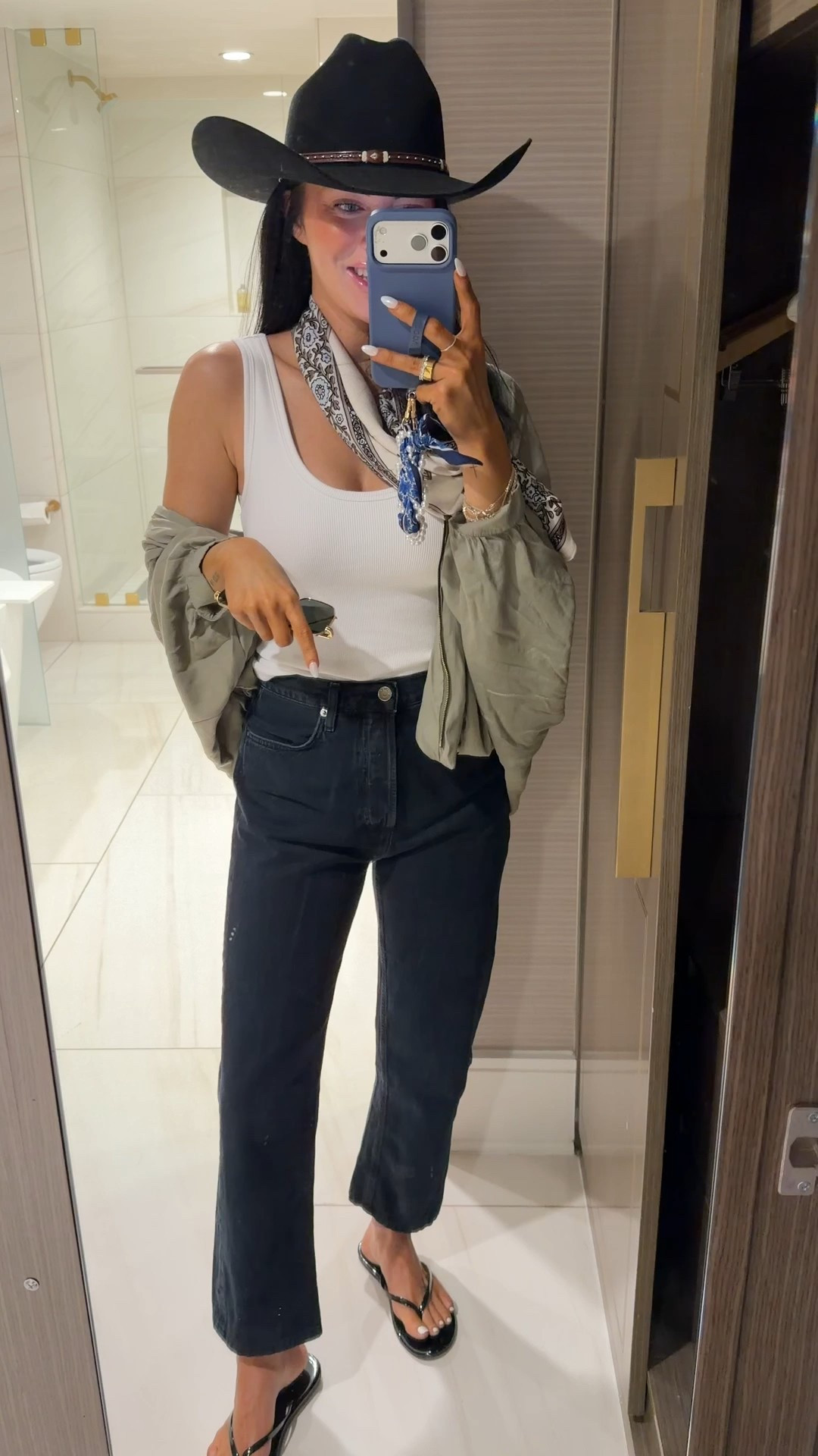 Size small in tops and 26 in jeans ￼