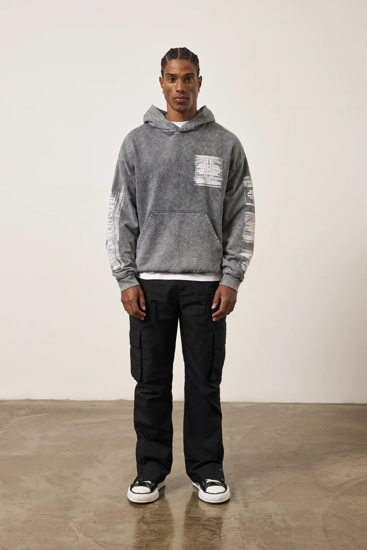 PAINT EFFECT EMBLEM HOODIE - GREY | The Couture Club