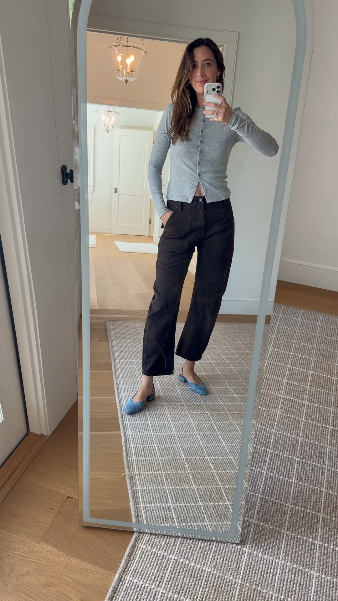 40% off everything @gap so many favorites and these new pants and top are not to be missed xx #gappartner #howyouweargap