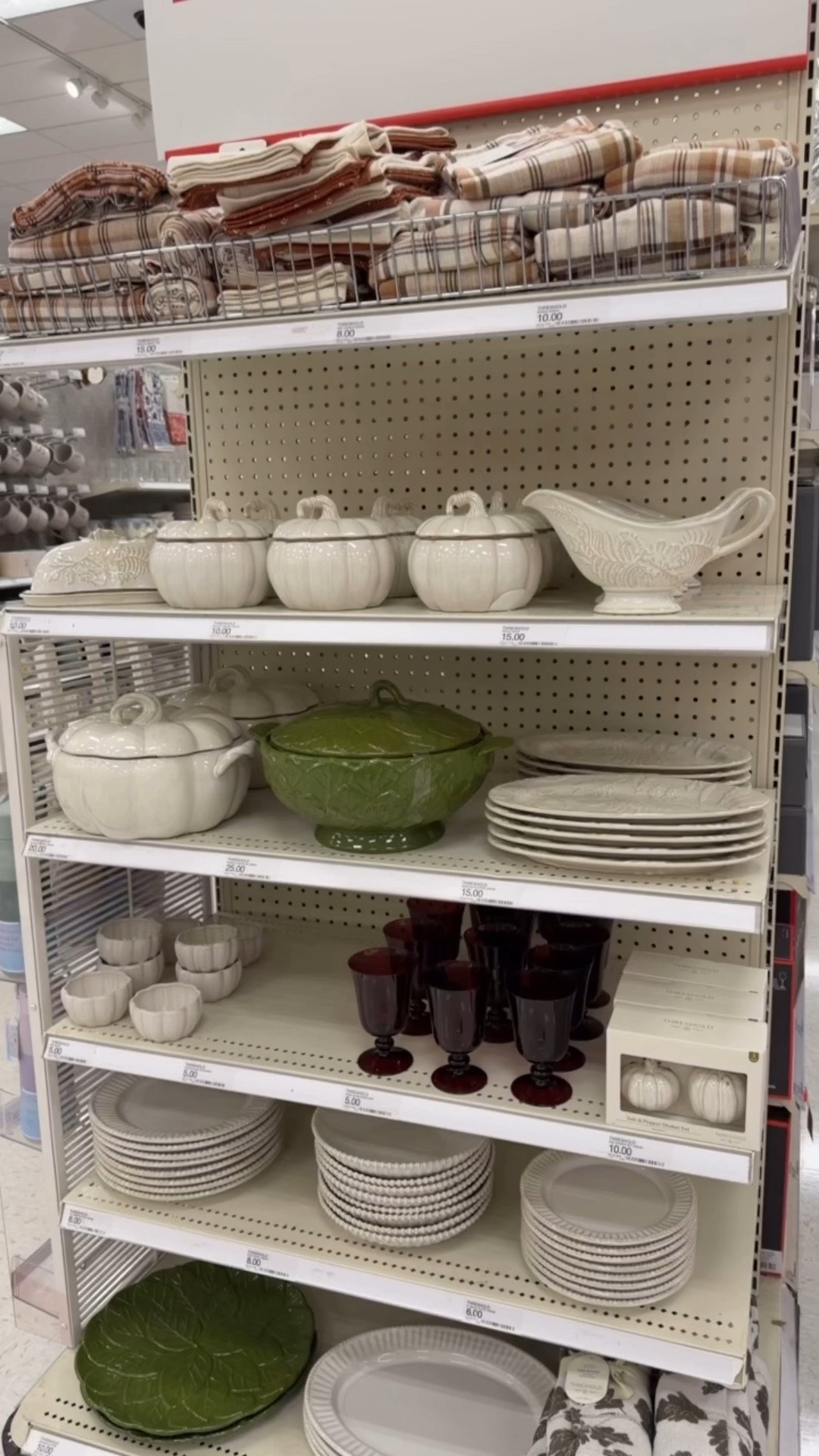 This new line of fall dishes @Target gives a nostalgic vibe and I love it!

#LTKSeasonal #LTKHome #LTKdayinmylife
