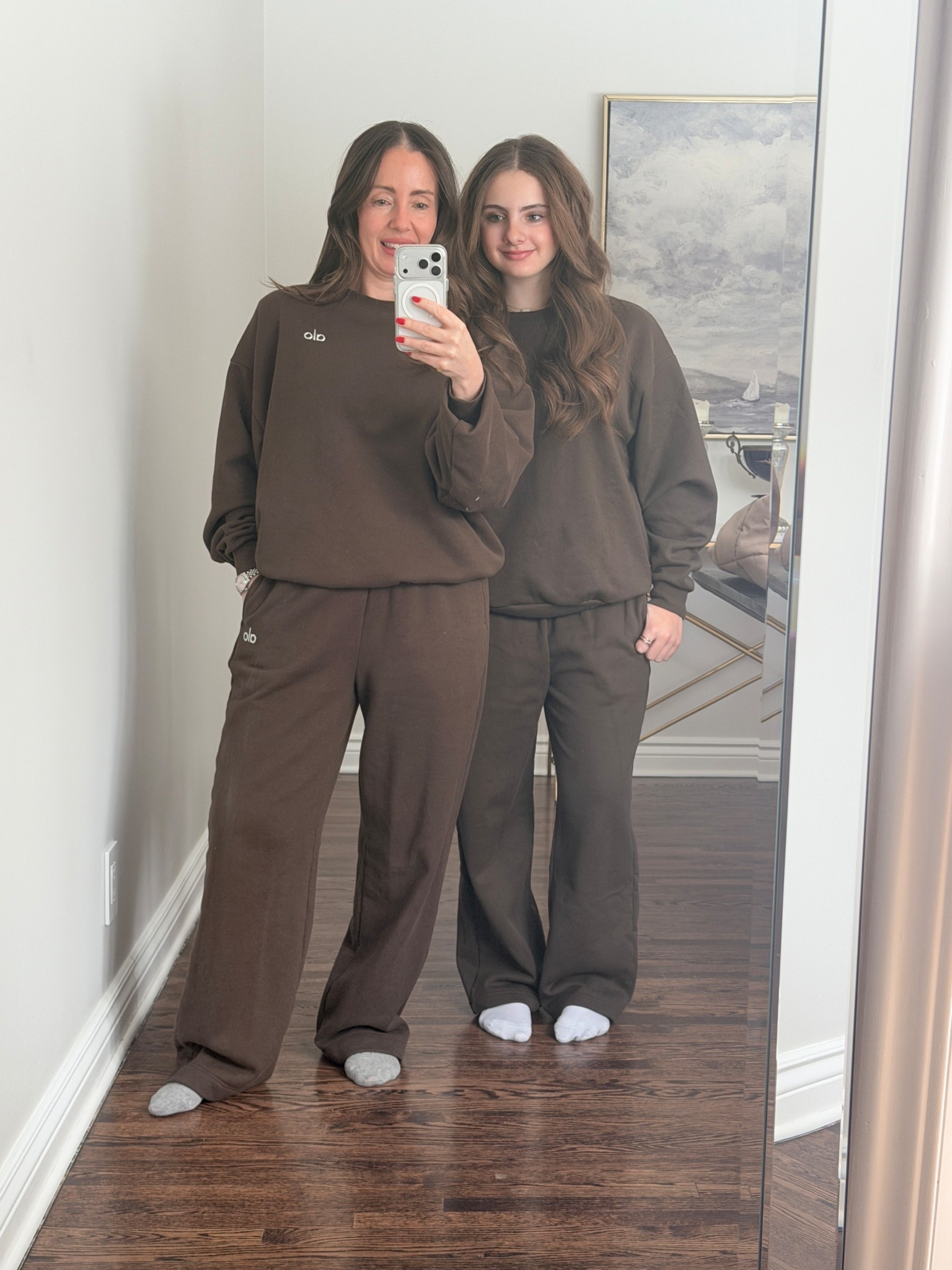 Twinning in our alo set
Both of us are wearing XS in the pants and S for the crewnexk

#LTKstyletip #LTKfitness