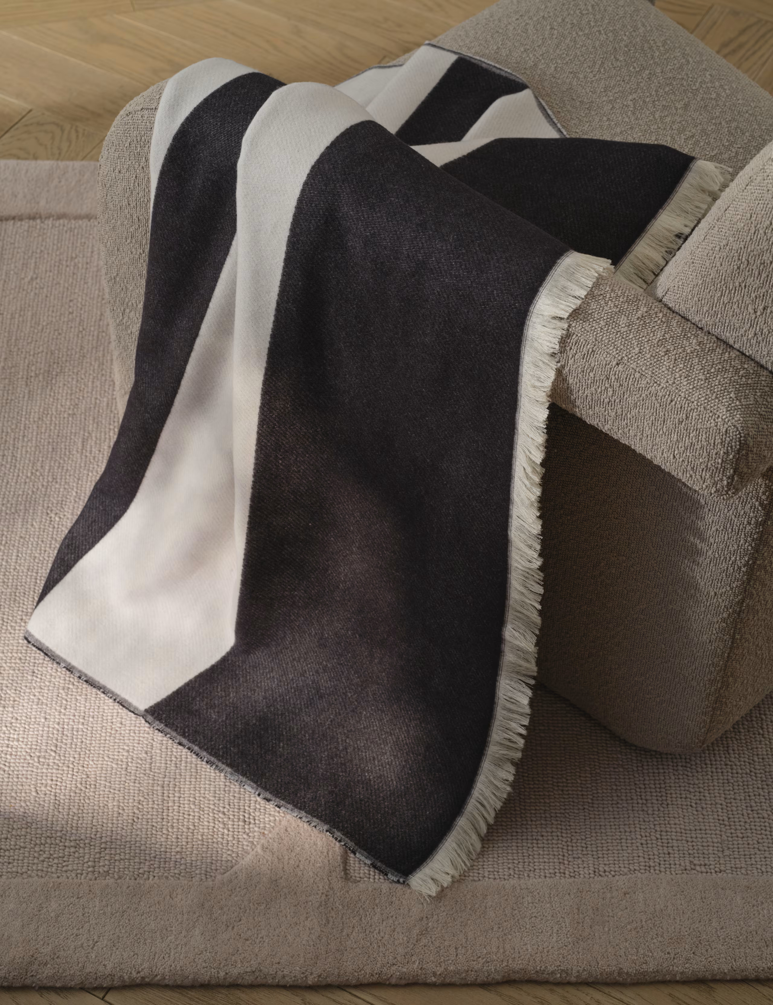 Strike Throw | Marks & Spencer (UK)