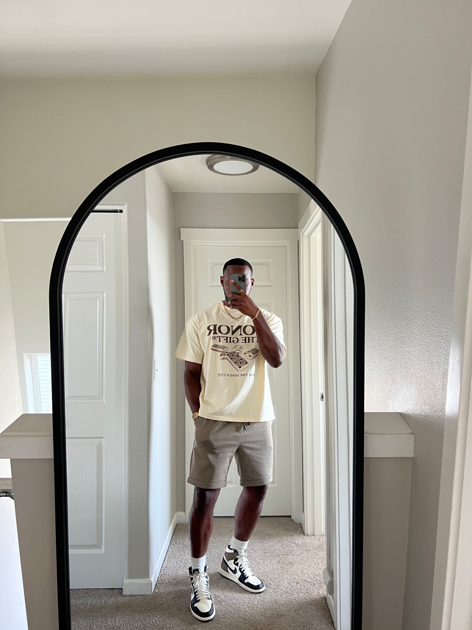 Keeping it simple. 

#LTKmensfashion #mensstreetstyle #casualfit #streetwearlook 