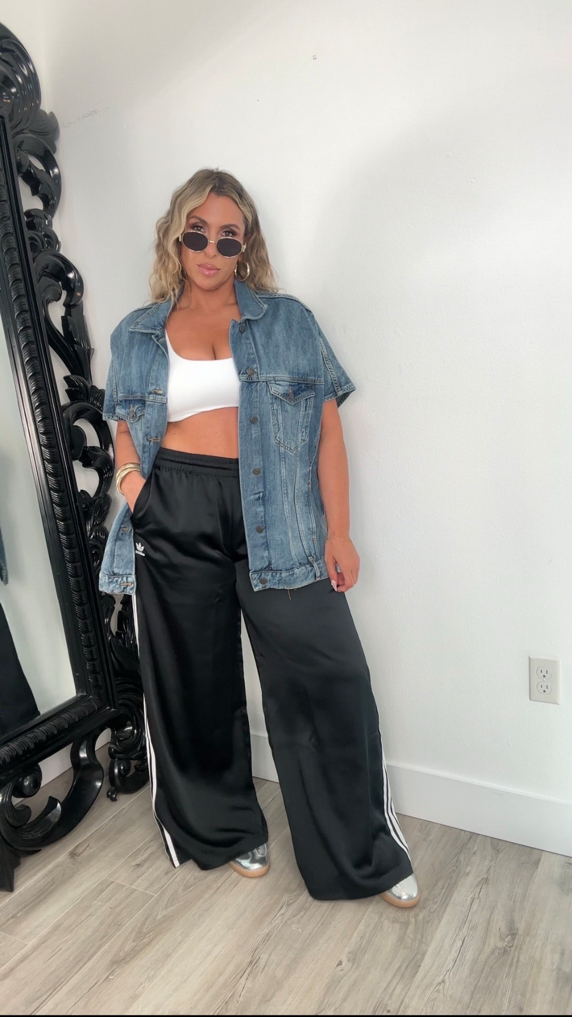 Styling Track Pants 101

adidas high waist wide leg satin size 14 (tall girl friendly) I sized up for more volume. sold on adidas website and dicks sporting goods (linked both)

bra top XXL (size up)

denim cape old zara. found a similar one. 

#stylingtrackpants #trackpants #midsize 




#LTKActive #LTKStyleTip #LTKMidsize