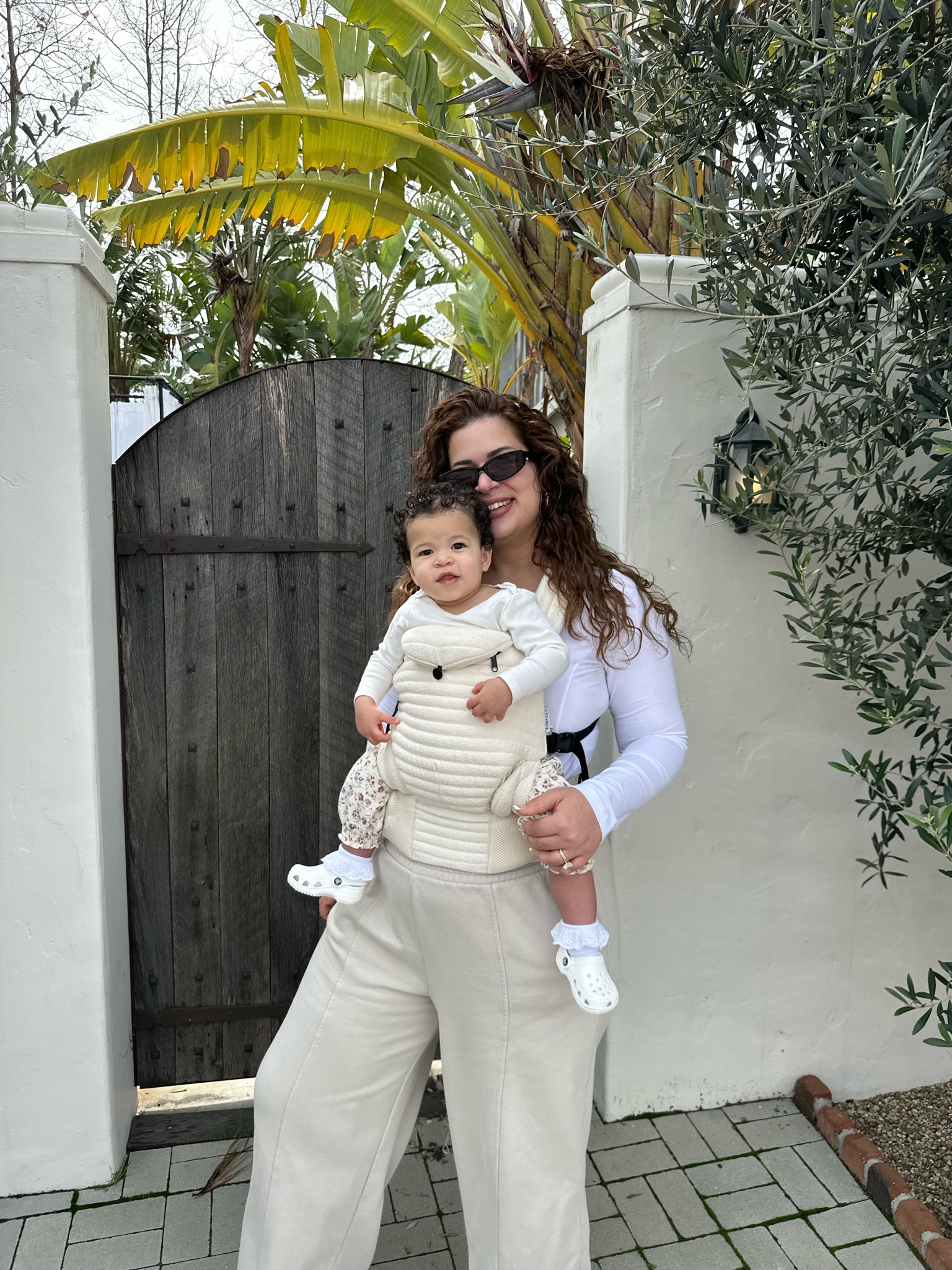 THE. BEST. BABY. CARRIER. EVER!!!!!