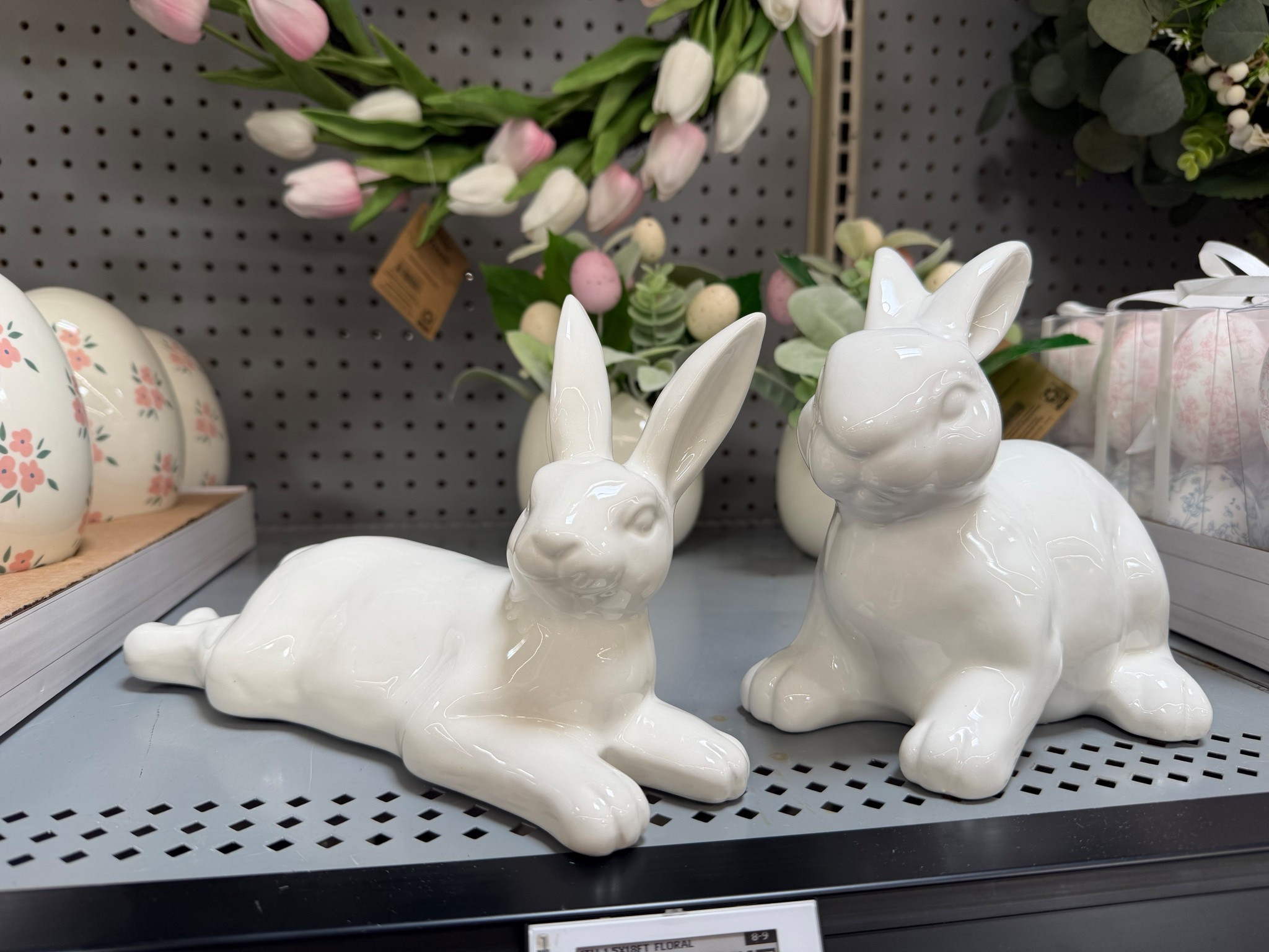 Viral My Texas House Ceramic Bunnies Under $9 🐰🤍

I literally stumbled on these while browsing the aisles at Walmart and could NOT leave them behind. These My Texas House ceramic bunnies are so cute in person and the quality is amazing for the price.

The glossy white finish gives that high-end, neutral look that works with any decor style. One is 10” and makes such a statement piece, and the smaller 6” bunny is perfect for layering on trays, shelves, or entry tables.

And the best part? They’re under $9 each.

These are already going viral and I can see why — they look way more expensive than they are. If you see them in store, grab them. I’m linking them here before they sell out.

#ltkhome #ltkfinds #ltkseasonal #mytexashouse #easterdecor #springdecor #walmartfinds #neutraldecor #viralhomefinds #homedecorfinds

#LTKdayinmylife #LTKSaleAlert #LTKHome