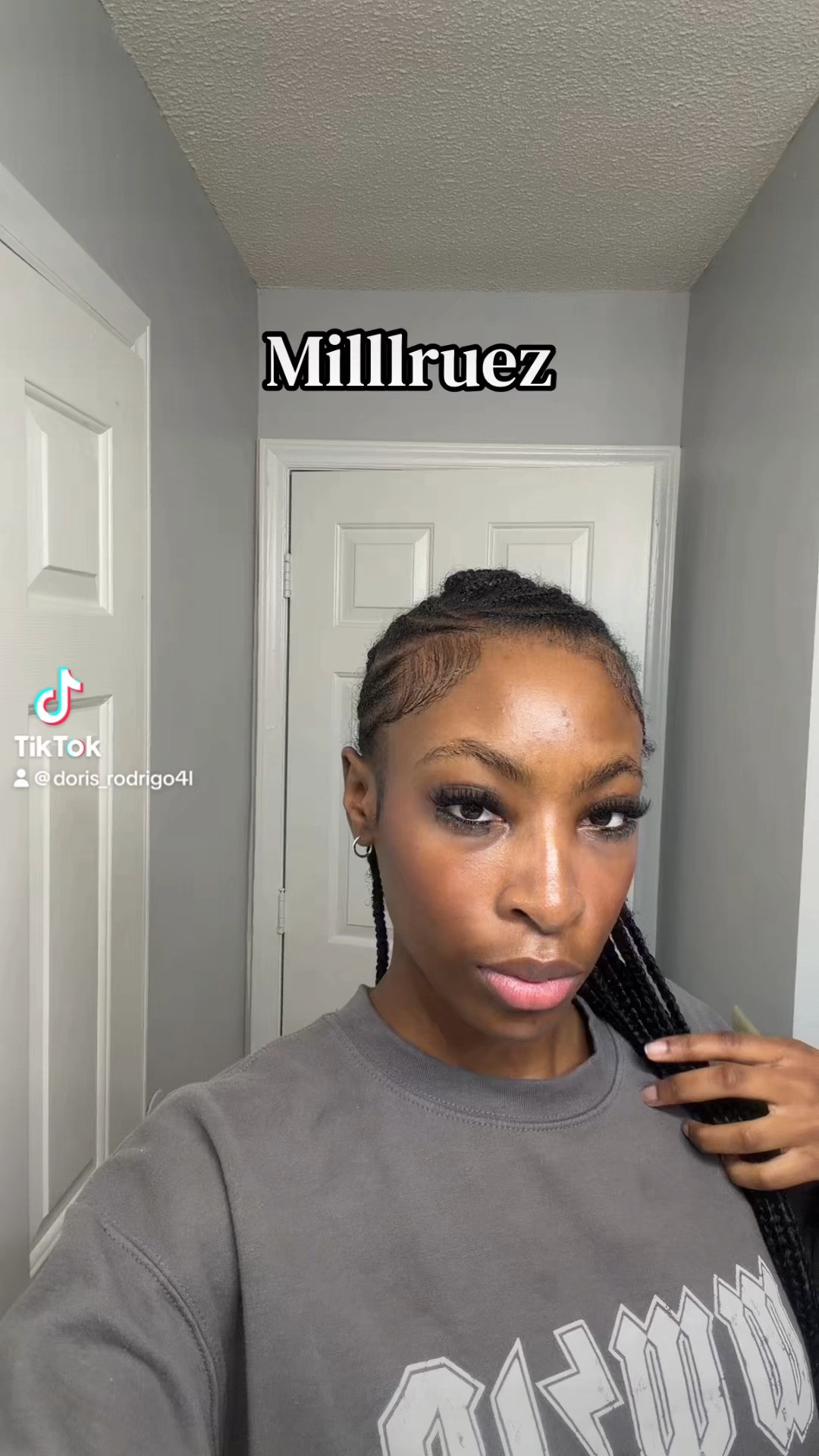 Serving looks from top to bottom 😍✨ These Milllruez top lash clusters + bottom lashes are giving full glam without the effort. Lightweight, fluffy, and that girl approved 💁🏽‍♀️
Perfect for turning everyday into a soft glam moment or leveling up your night look. Trust me… your eyes will do all the talking 👀💖
#LTKbeauty #lashgame #softglam #beautyfinds #lashclusters #milllruez


#LTKU #LTKBeauty #LTKselfcare