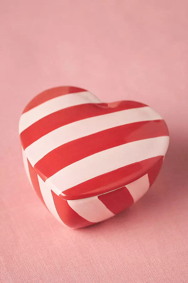 Vaisselle Floral Woodland Berry & Rose Ceramic Heart Candle | Anthropologie (US)