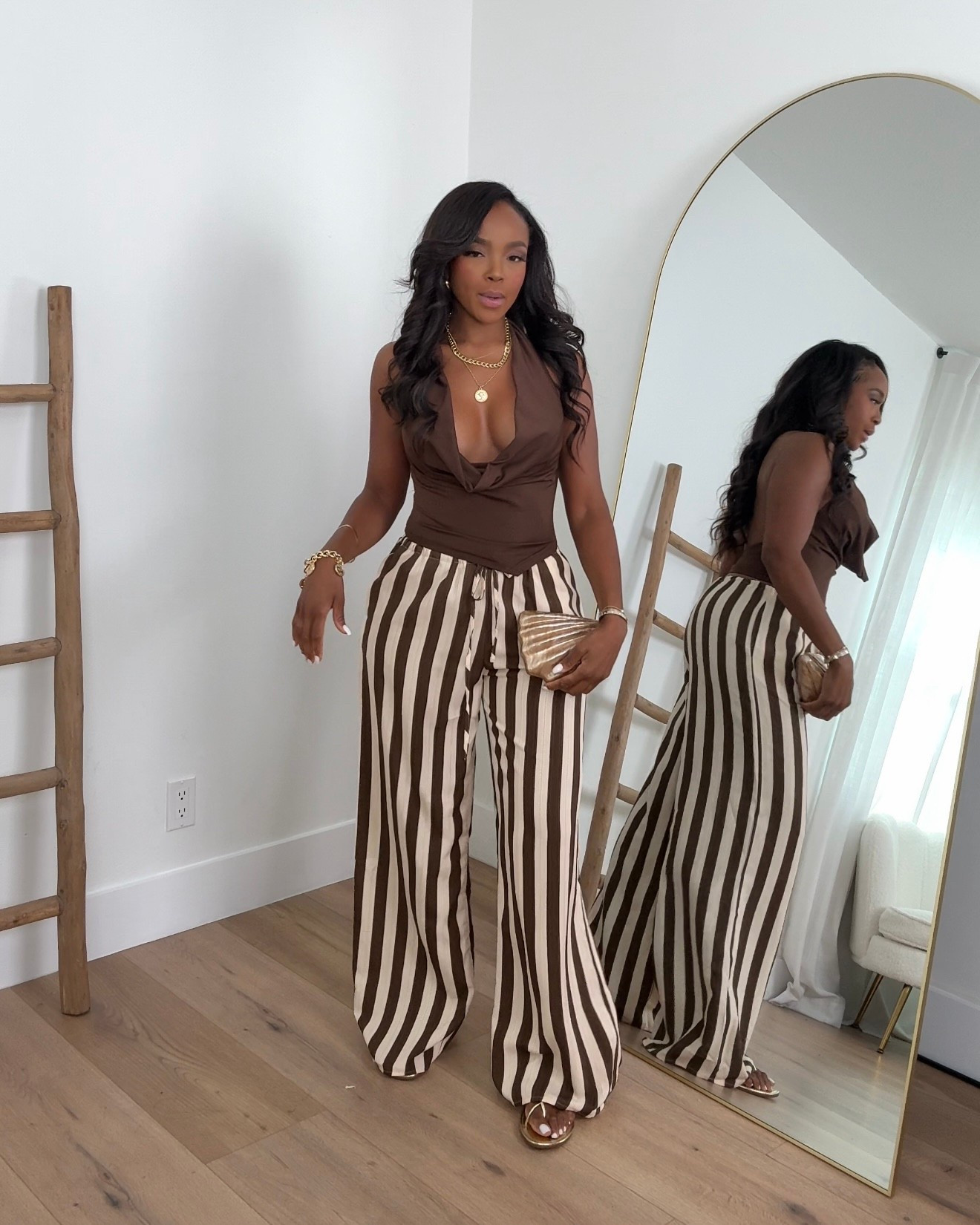 Summer uniform unlocked 🫶🏽

Size small top
Medium pants
I’m 5’4 | 140lbs | 36D -27 -40  IG & YT: kirasfashionfinds TT: kiraabboud 

#Outfitinspiration #fashionstyle #outfitideas #spring #springfashion #simpleoutfit #summer #momoutfit #casualoutfit #streetwear 

#LTKStyleTip #LTKFindsUnder50 #LTKU