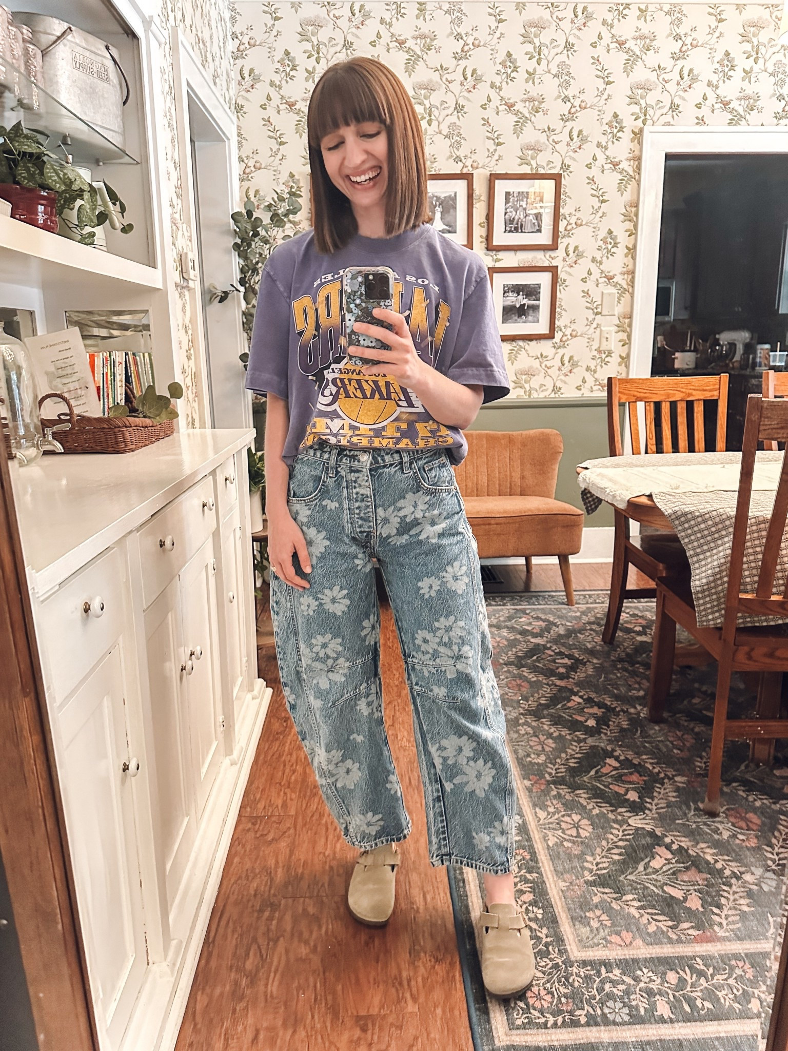 Is it Friday yet? 🙃

#abercrombie #freepeople #birkenstocks


#LTKFindsUnder50 #LTKSummerEdit #LTKSaleAlert