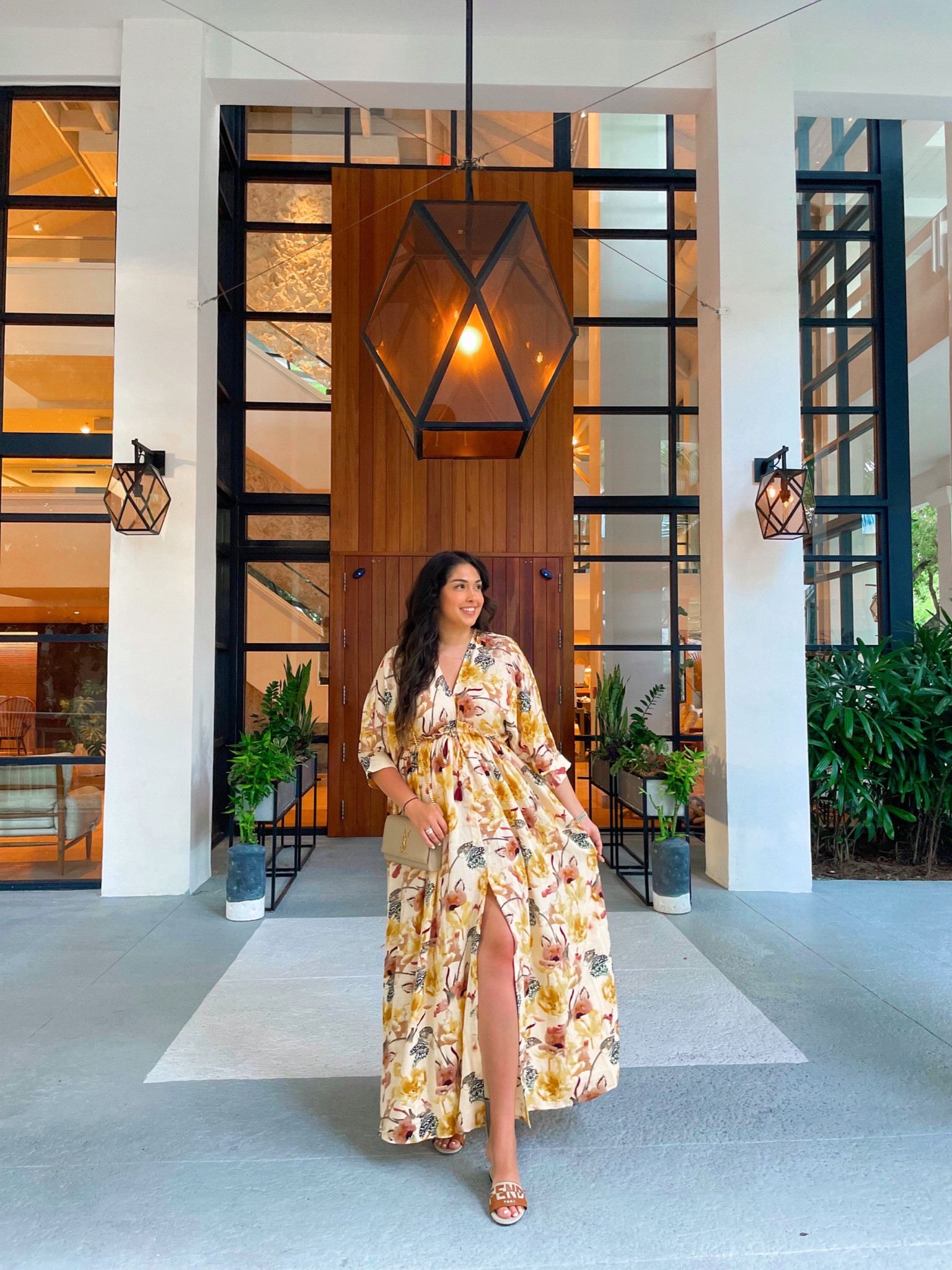 Found the comfiest dress for eating buckets of shrimp and crabs🍤 🦀Key Largo sea food is legit! #IYKYK Been sharing how fabulous this place is in stories 10/10 recommend dreamy sunsets and white sandy beaches...they're good for the soul. Linking the maxi you can take into fall here or in bio: 


#LTKtravel #LTKunder100 #LTKSeasonal