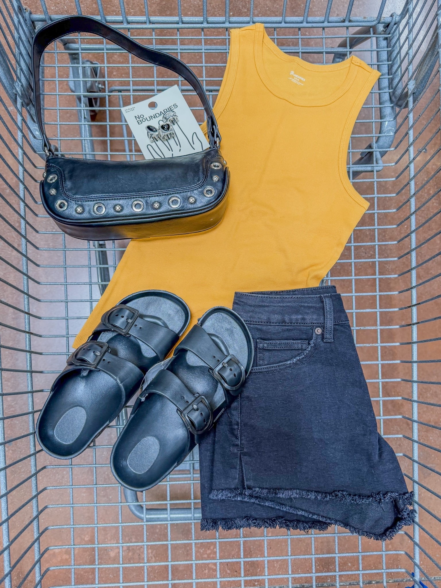 Loving the contrast of the mustard yellow with the black denim 🖤💛 Such an easy everyday outfit that feels a little edgy but still super wearable. The black accessories pull everything together perfectly.

#LTKgrwm #LTKootd #LTKSeasonal
