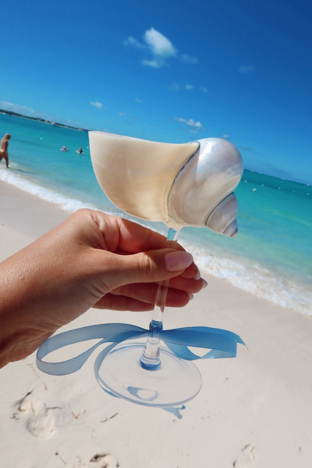 Seashell glass 🐚 
#seashell #shell #bachelorette 

#LTKWedding