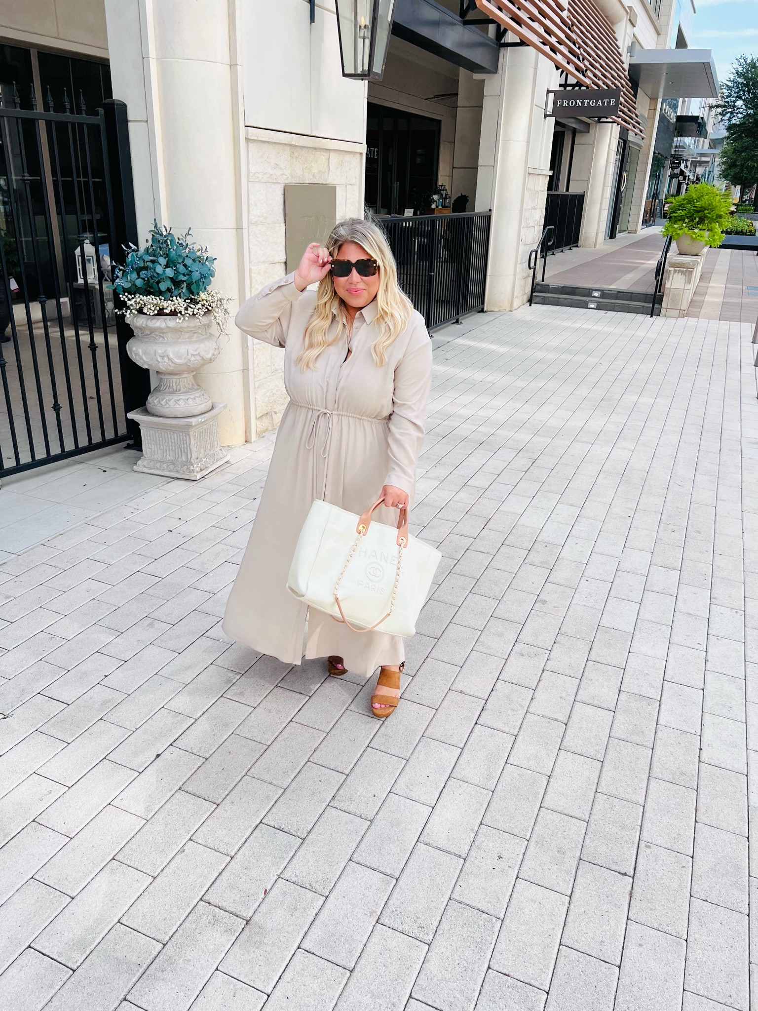 This dress is on sale- snag it before it’s gone!! 🖤

Wearing a size XL! 


#LTKsalealert #LTKworkwear #LTKstyletip