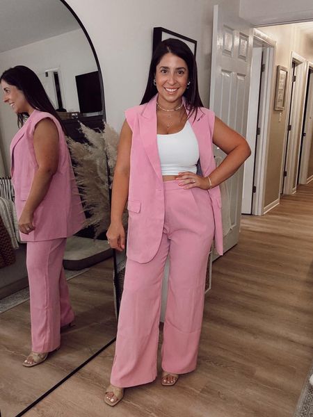 I did a size M in this set (I'm 5' for reference) and I am OBSESSED! This pink color is so cute for summer. The pants have a nice stretch to them and feel so high quality!! work set, summer workwear, summer blazer

#LTKSeasonal #LTKStyleTip #LTKFindsUnder100