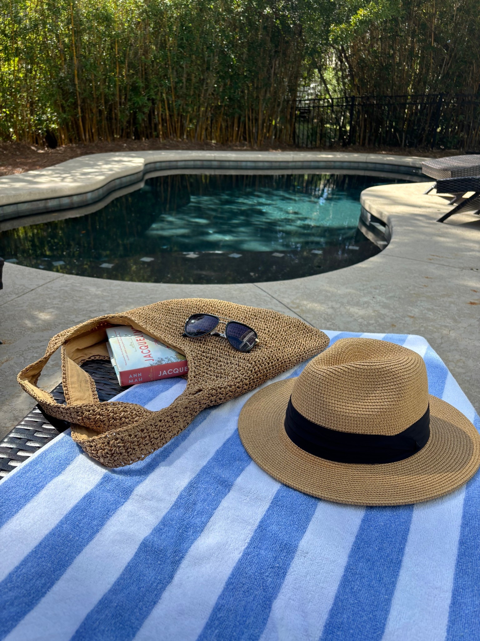 Pool day essentials 🌴