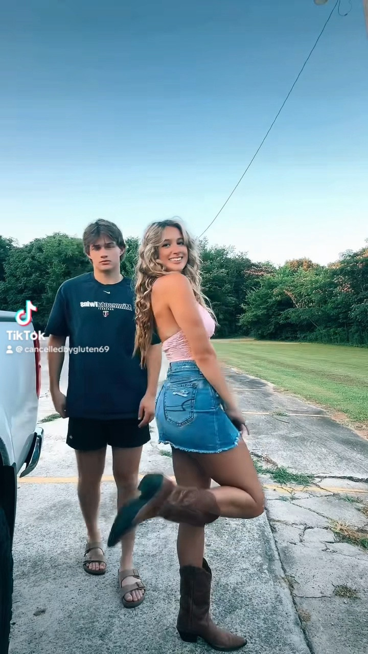 lil country fit 


#LTKVideo #LTKStyleTip #LTKFindsUnder50
