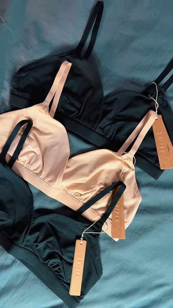 Skims Fits Everybody Crossover Bralette is the only bra I EVER wear 💕

#LTKStyleTip #LTKMidsize