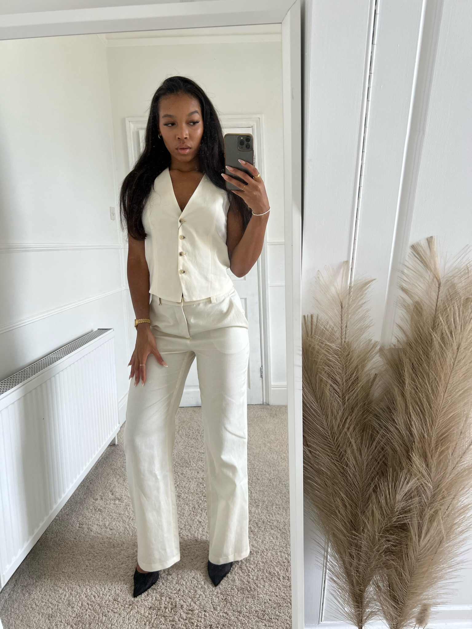 Another office outfit <3
Zara Co ord set: trousers - REF. 8043/967, top - REF. 8008/967

#LTKFind #LTKSeasonal #LTKworkwear
