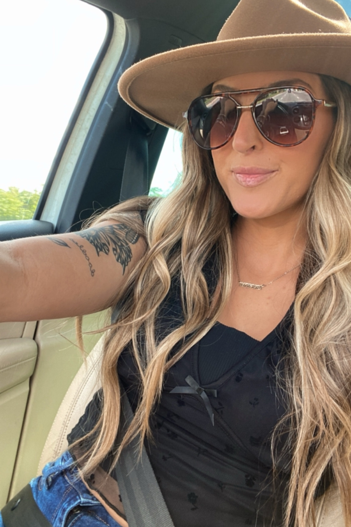 This top & hat vibe is my favorite! I love that you can dress this top up or down & it still looks so cute. 

#LTKStyleTip #LTKU #LTKMostLoved