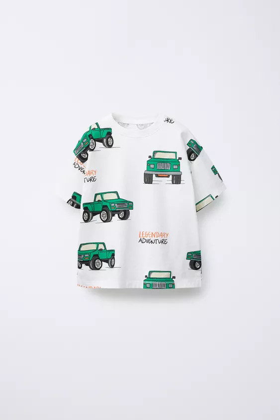 T-shirt with round neck and short sleeves. Car print. | Zara US