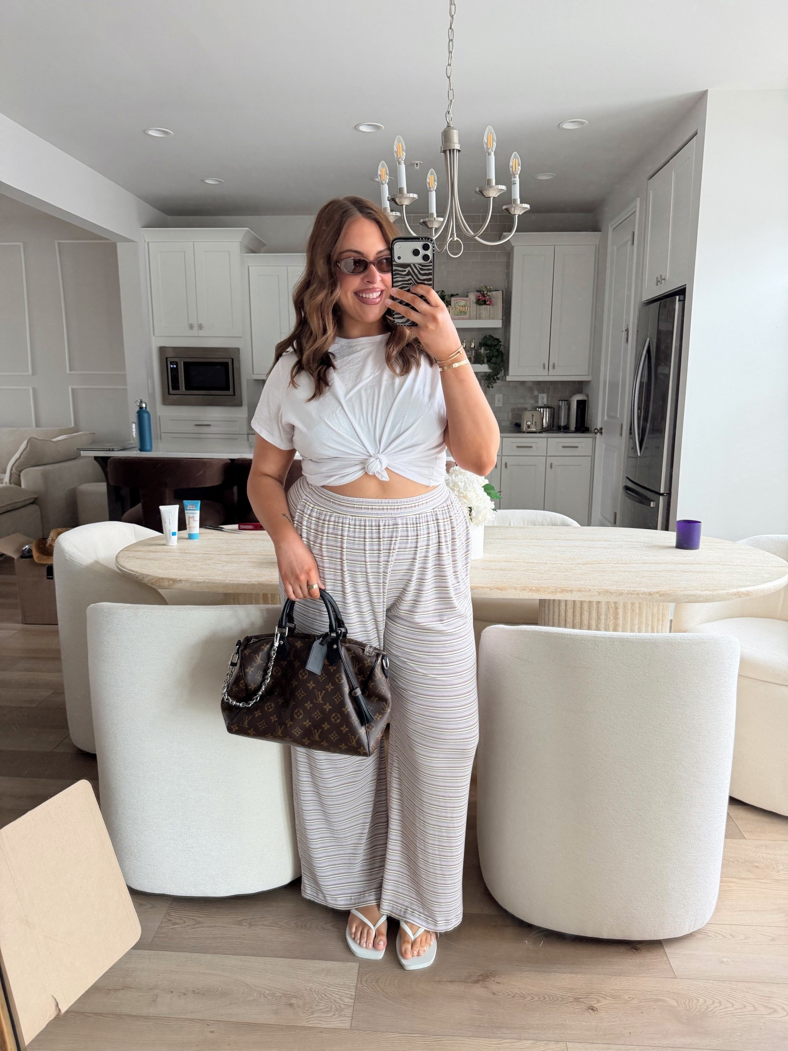 Comfy, running errands outfit! Wearing an xl! 