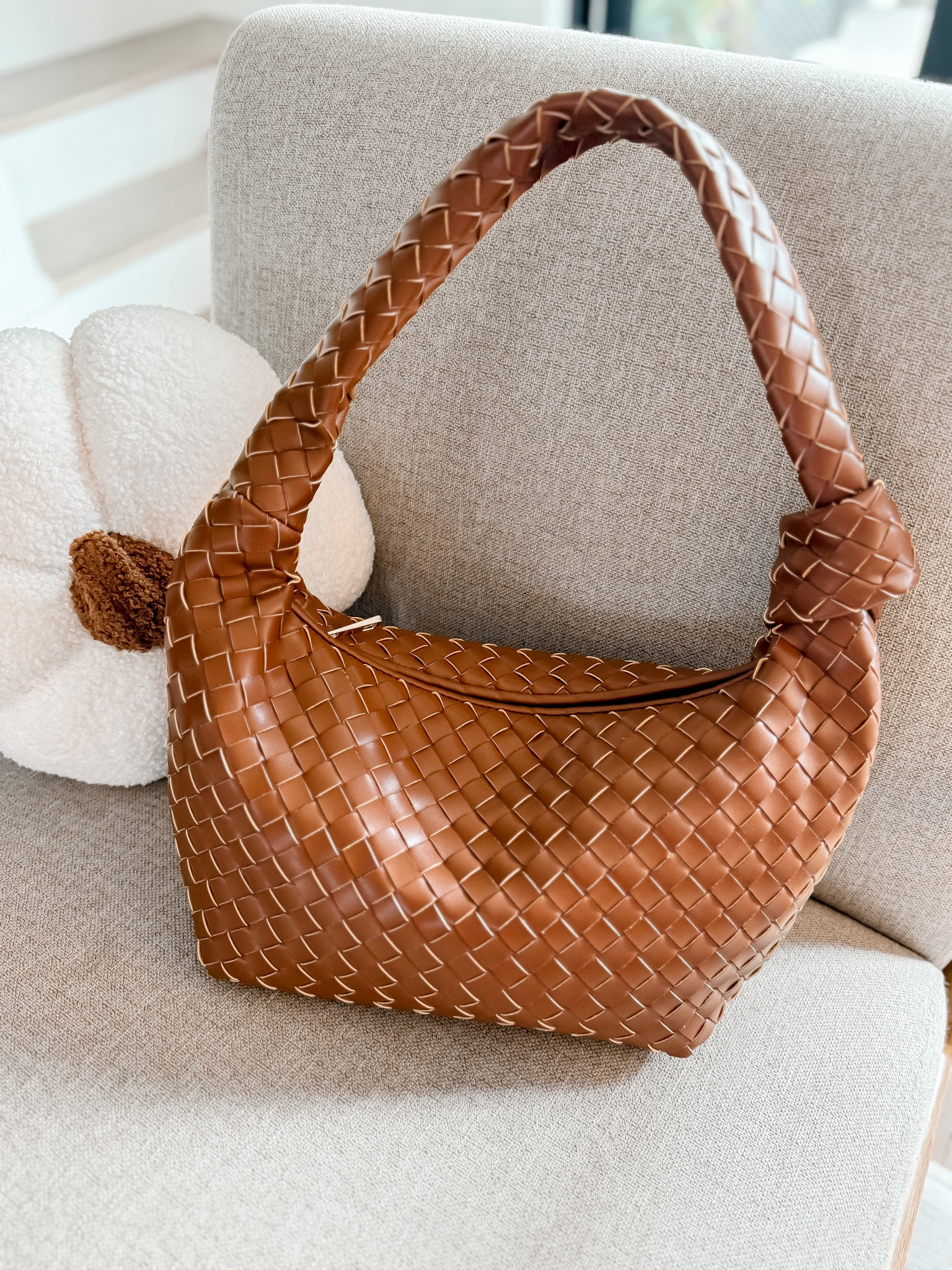 Target handbag for fall! I’m so obsessed with this bag! It holds so much and is perfect for fall! 


Fall accessories 

#LTKStyleTip #LTKSeasonal #LTKItBag