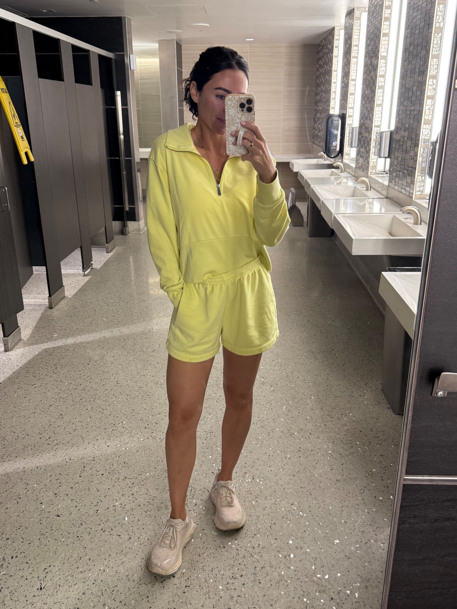 My new favorite set - sized up to a Large in the quarter zip & medium in shorts! 


Vuori, matching set, athleisure, mom ootd, travel ootd, style, comfy fit, quarter zip, shorts

#LTKTravel #LTKStyleTip #LTKFindsUnder100