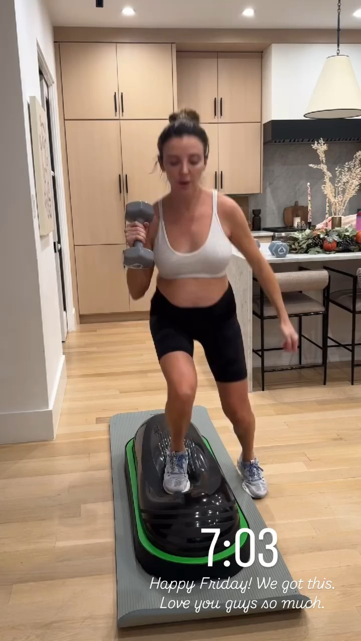 Morning workout look and equipment 💪🏼

#LTKActive #LTKFindsUnder100 #LTKFitness