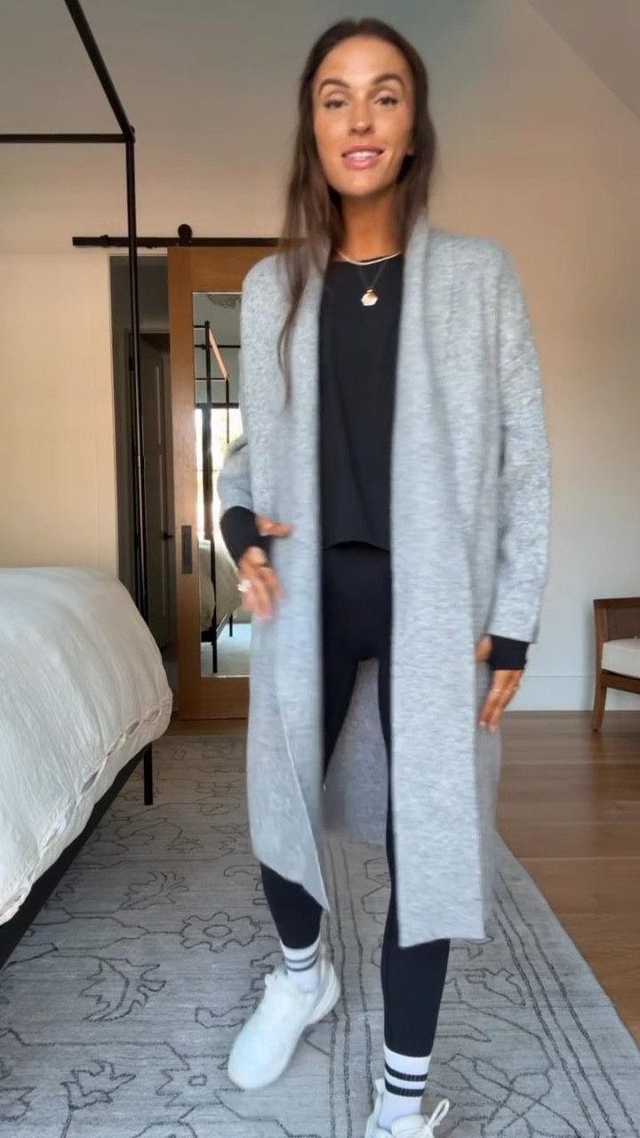 this amazon cardigan 😍 super soft, budget friendly, and layers well over everything!🙌🏻


#amazonfind #amazon #cardigan #winteroutfir #coatigan

#LTKFindsUnder100