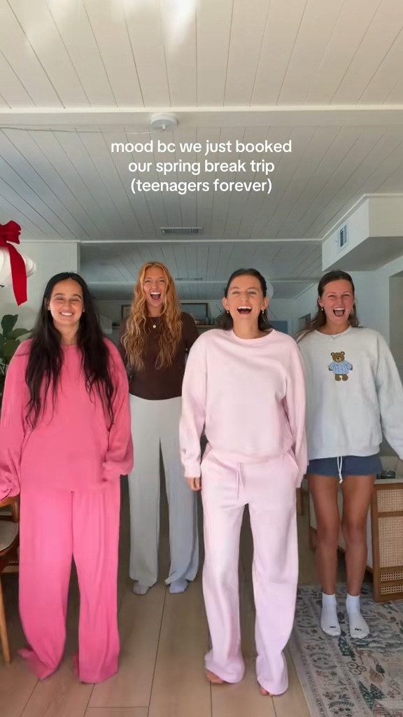 love this sweat set from Fabletics 💗

#LTKootd