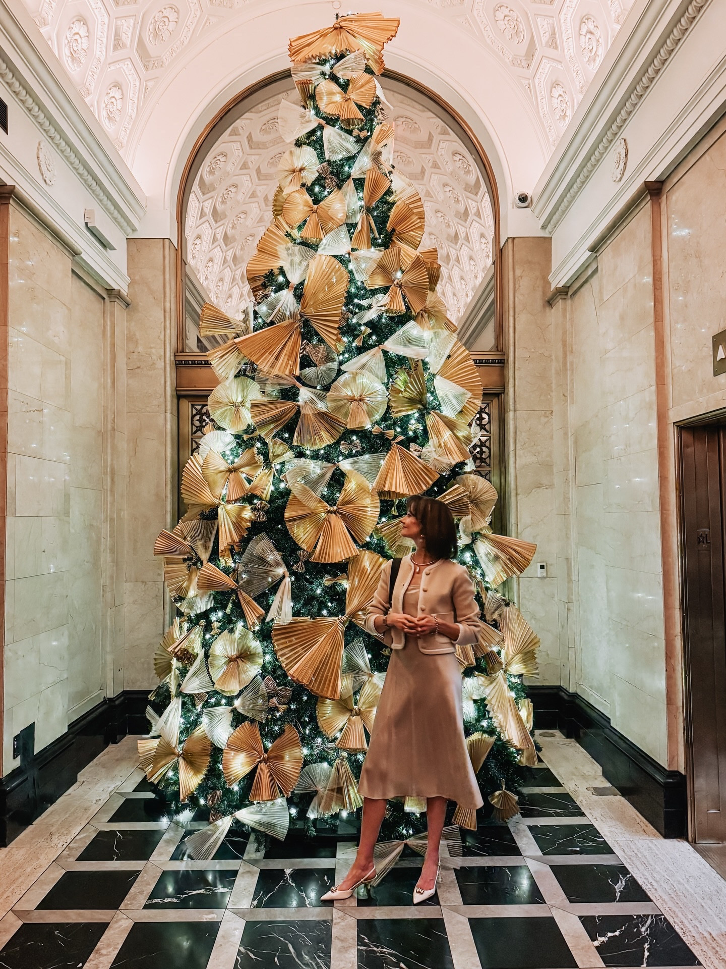 A festive winter white look for a Christmas trees unveiling.

#LTKSeasonal #LTKOver40 #LTKHoliday