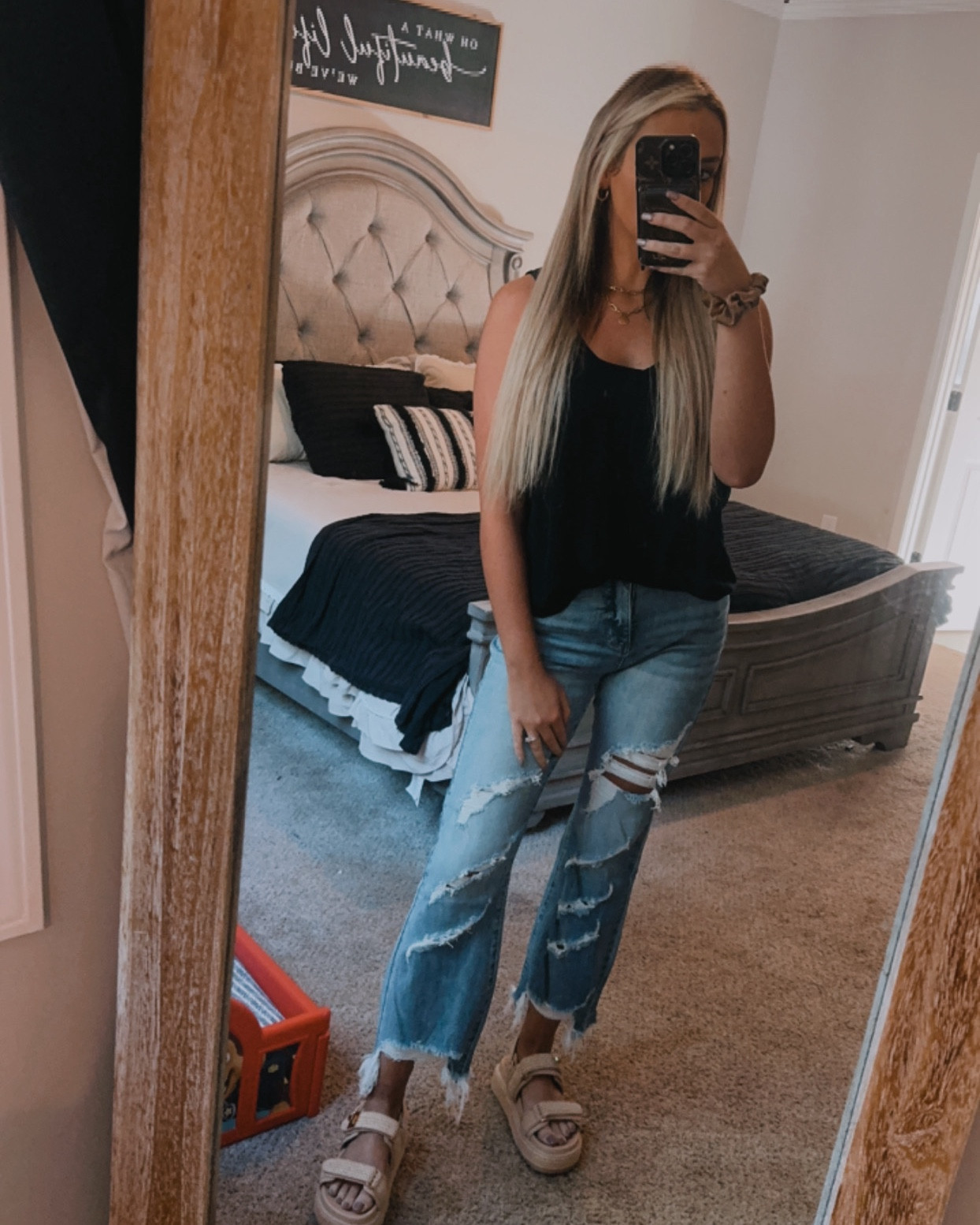 Outfit for this Saturday🫶🏼

Jeans from BLAKELEY which can be found in my boutique 💗

#LTKStyleTip #LTKFindsUnder100 #LTKShoeCrush