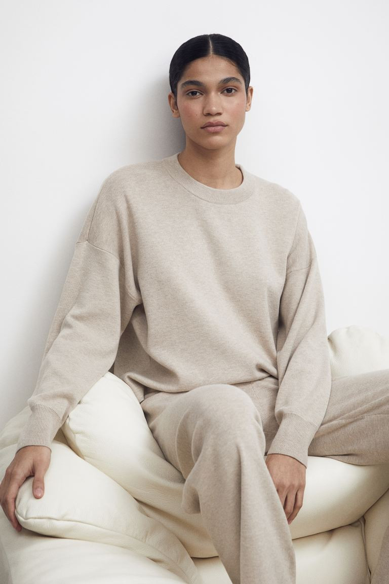 Flared trousers | H&M (UK, MY, IN, SG, PH, TW, HK)